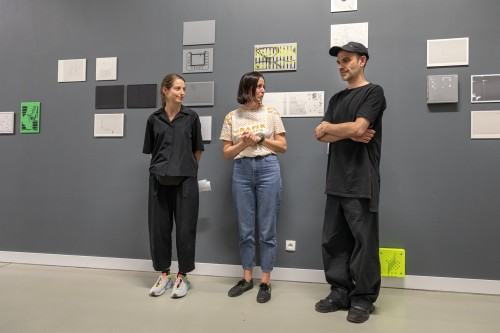 fotorelacja z wystawy θέση