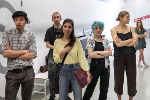 fotorelacja z wystawy θέση