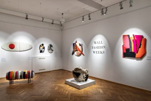 Magdalena Kacprzak-Gagatek | Wall Fashion Weeks. Redefinicja materiału: odzyskane tekstylia w przestrzeni