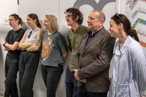 fotorelacja z wystawy θέση