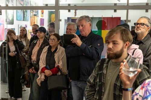 Równość/Różność/Razem_za Szkłem