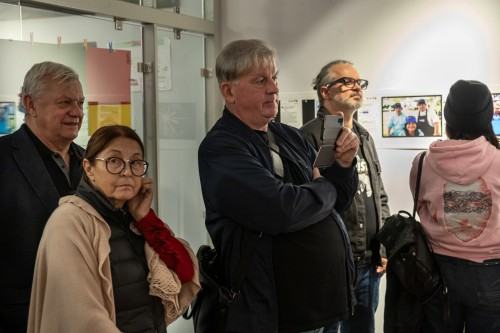 Równość/Różność/Razem_za Szkłem