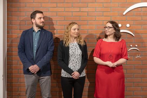 Odchylenia, wariacje, przegięcia