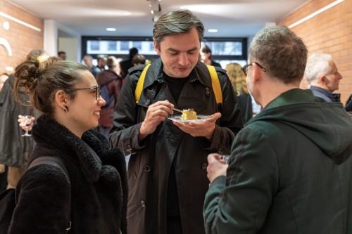 Odchylenia, wariacje, przegięcia