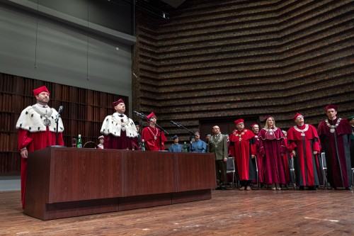 Uroczysta Promocja Doktorów i Doktorów Habilitowanych Sztuki Uczelni Artystycznych Wrocławia 2022