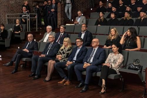 Uroczysta Promocja Doktorów i Doktorów Habilitowanych Sztuki Uczelni Artystycznych Wrocławia 2022
