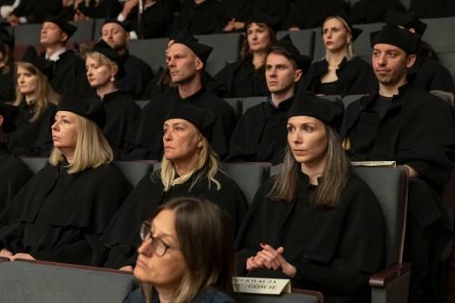 Uroczysta Promocja Doktorów i Doktorów Habilitowanych Sztuki Uczelni Artystycznych Wrocławia 2022