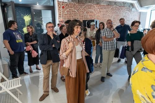 Oprowadzanie kuratorskie po wystawie Dowody na NIEOBECNOŚĆ w Galerii Geppart ASP Wrocław, zdj. Michał Pietrzak