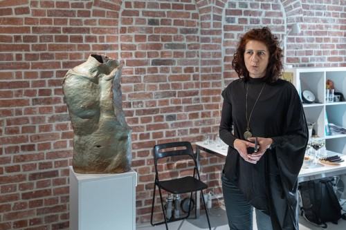 Oprowadzanie kuratorskie po wystawie Dowody na NIEOBECNOŚĆ w Galerii Geppart ASP Wrocław, zdj. Michał Pietrzak