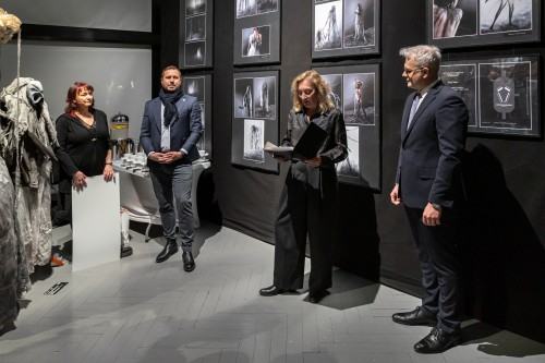 Najlepsze Dyplomy Scenografii