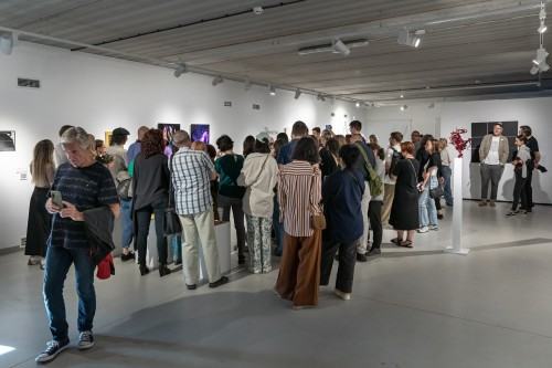 Oprowadzanie kuratorskie po wystawie Dowody na NIEOBECNOŚĆ w Galerii Geppart ASP Wrocław, zdj. Michał Pietrzak