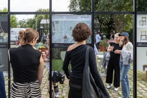 Wystawa II Pracowni Projektowania Mebla