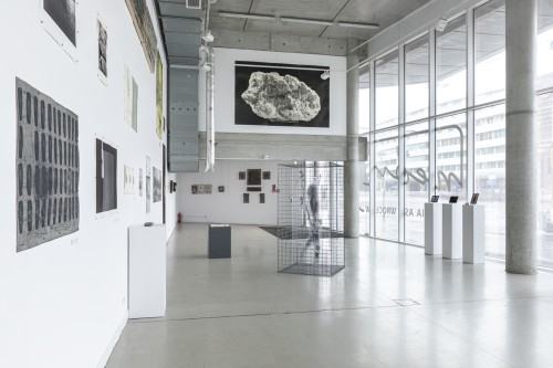 Między materialnością a niematerialnością