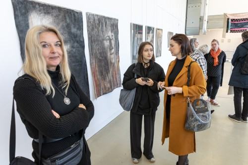 Równość Różność 2024_Neon