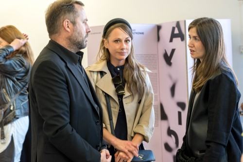 Stany wyjątkowe_Neon