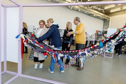 Stany wyjątkowe_Neon