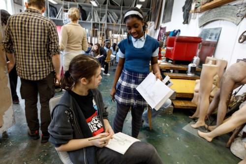 Spotkanie na ASP z uczniami American School of Wrocław