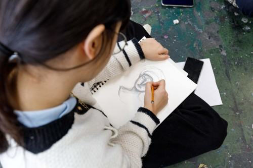 Spotkanie na ASP z uczniami American School of Wrocław