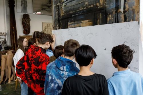 Spotkanie na ASP z uczniami American School of Wrocław