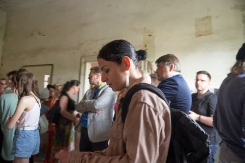 NIE/OBECNOŚĆ czyli o desublimacji sztuki