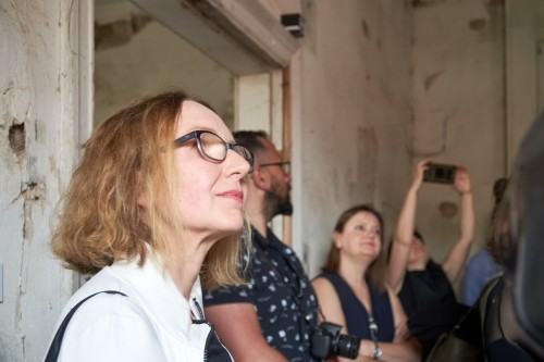 NIE/OBECNOŚĆ czyli o desublimacji sztuki