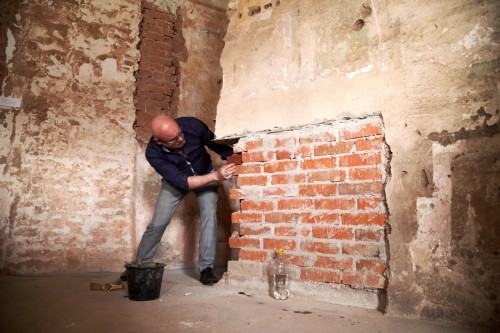 NIE/OBECNOŚĆ czyli o desublimacji sztuki