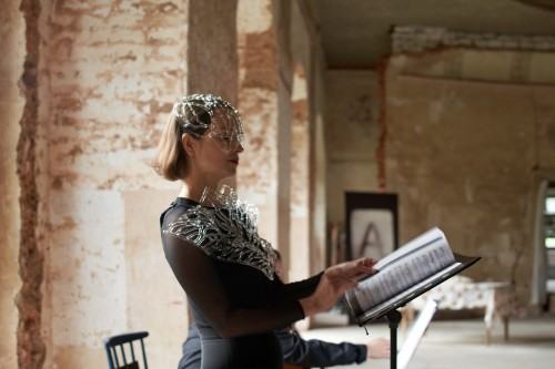 NIE/OBECNOŚĆ czyli o desublimacji sztuki