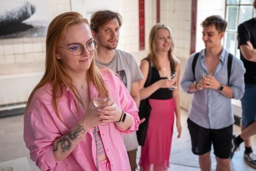 Ewa Babiarz, Too many Dicks on the Dance Floor