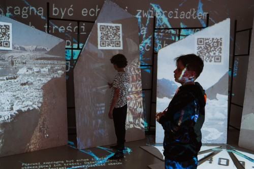 Otwarcie wystawy Sebastiana Siepietowskiego pt. Wokół sceny: teatralna immersja