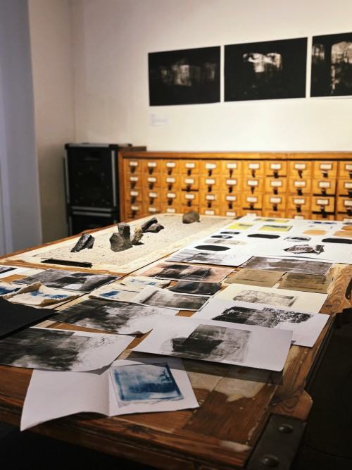 Szkic jako manifest. Wokół wystawy „Ścieżki i ślady”Karolina Poddębniak