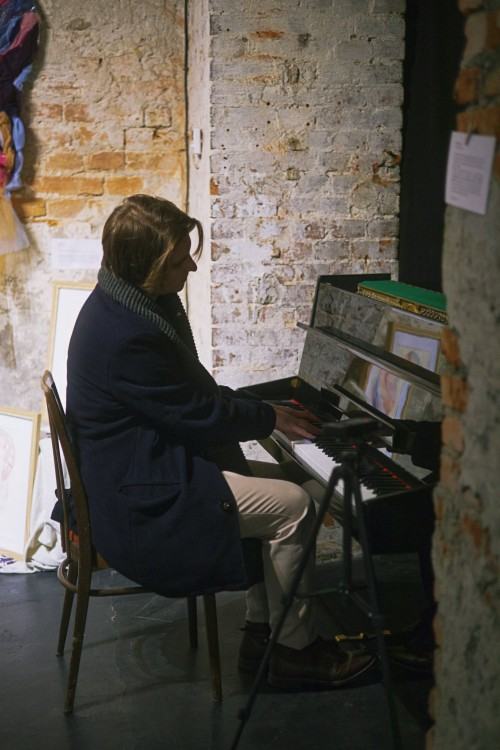 Szkic jako manifest. Wokół wystawy „Ścieżki i ślady”Wojciech Skibicki