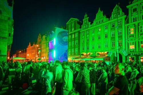 Pokazy świetlne. Foto: Bartosz Mokrzycki / mat. prasowe UMW