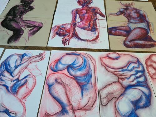 Przegląd z rysunku w pracowni 212