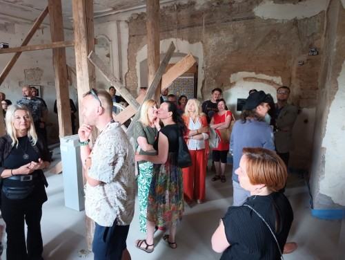 Dowody na OBECNOŚĆ w Pałacu Struga