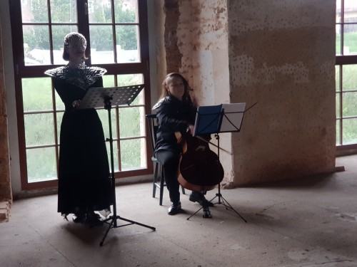 Dowody na OBECNOŚĆ w Pałacu Struga