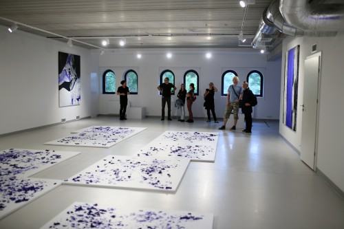 Wernisaż wystawy Urszuli Wilk pt. Płynność światła, tańce pielgrzymującej wody, zdj. Justyna Żak