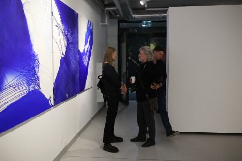 Wernisaż wystawy Urszuli Wilk pt. Płynność światła, tańce pielgrzymującej wody, zdj. Justyna Żak