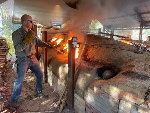 ,,Odkrywanie ognia’’ - rozładunek pieca Tongkama w Luboradowie