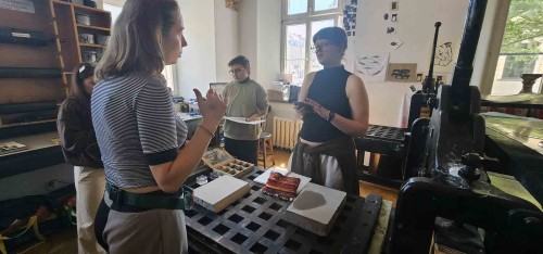 Obiekty muzealne jako artystyczne narzędzie edukacyjne