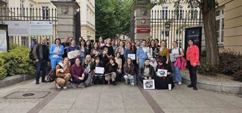 Obiekty muzealne jako artystyczne narzędzie edukacyjne