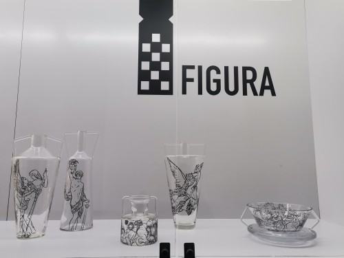 Wystawa Pracowni Projektowania Integrującego Katedry Szkła