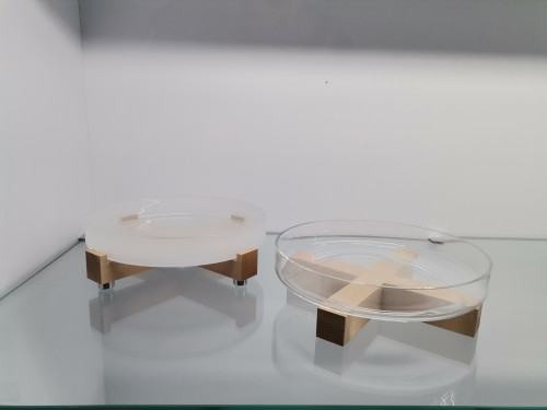 Wystawa Pracowni Projektowania Integrującego Katedry Szkła