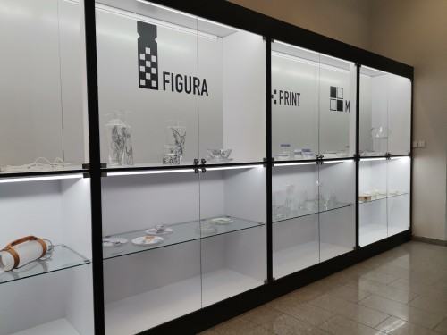 Wystawa Pracowni Projektowania Integrującego Katedry Szkła