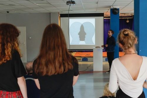 Empatia. Najciemniejsza z ludzkich nocy