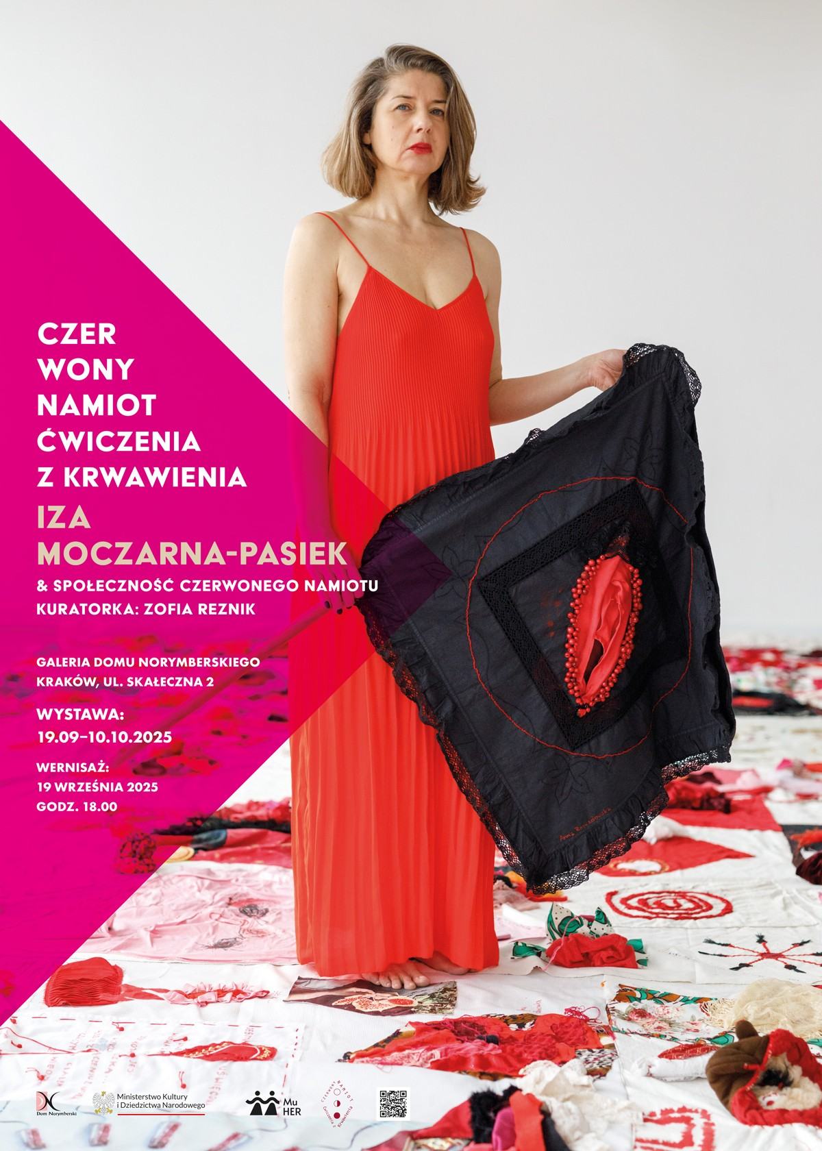 Iza Moczarna-Pasiek, „Czerwony Namiot – Ćwiczenia z Krwawienia”, 2025. Fot. Katerina Kouzmitcheva.